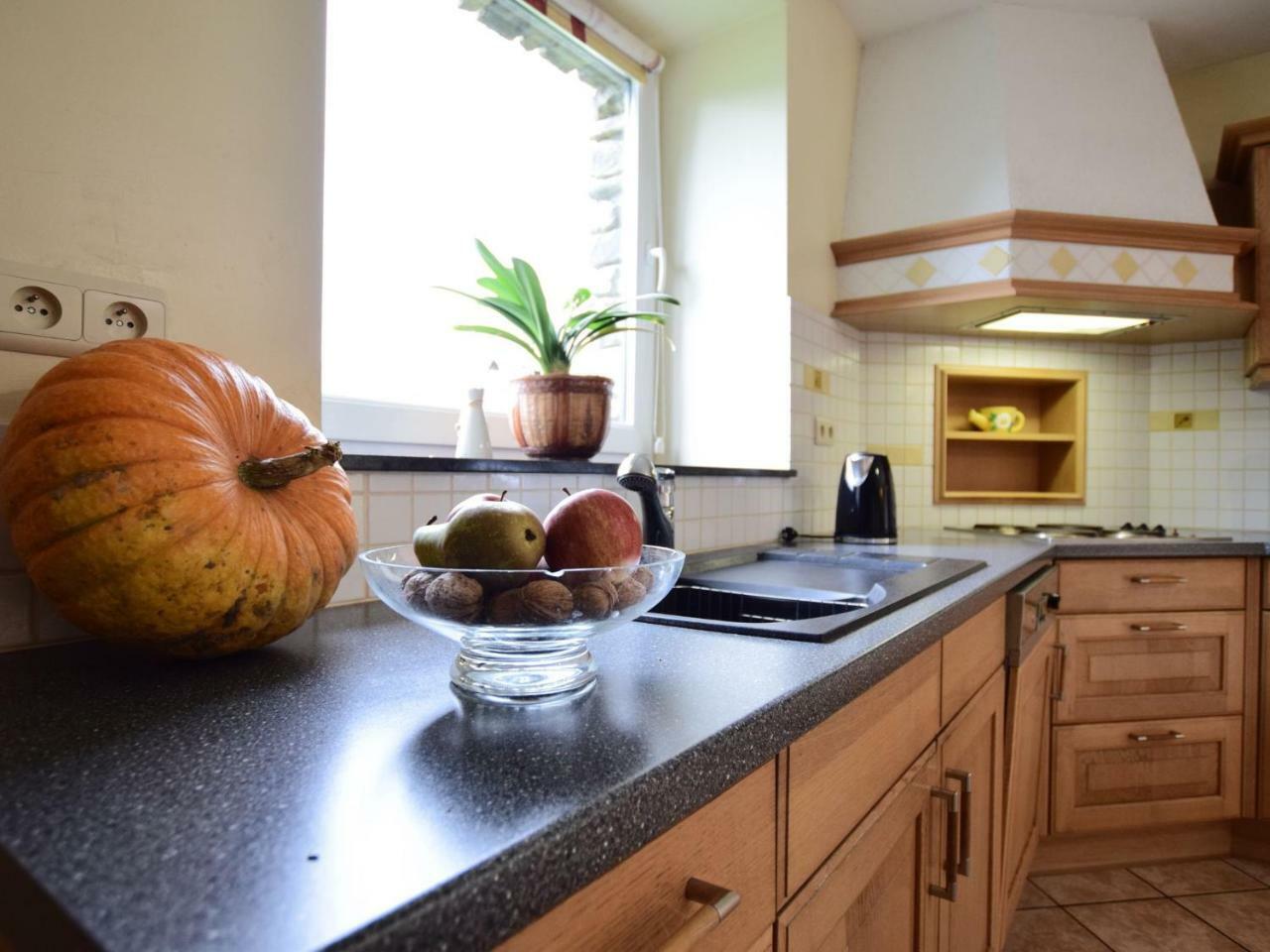 Comfortable Cottage In Neufmoulin With Meadow View Houffalize Extérieur photo
