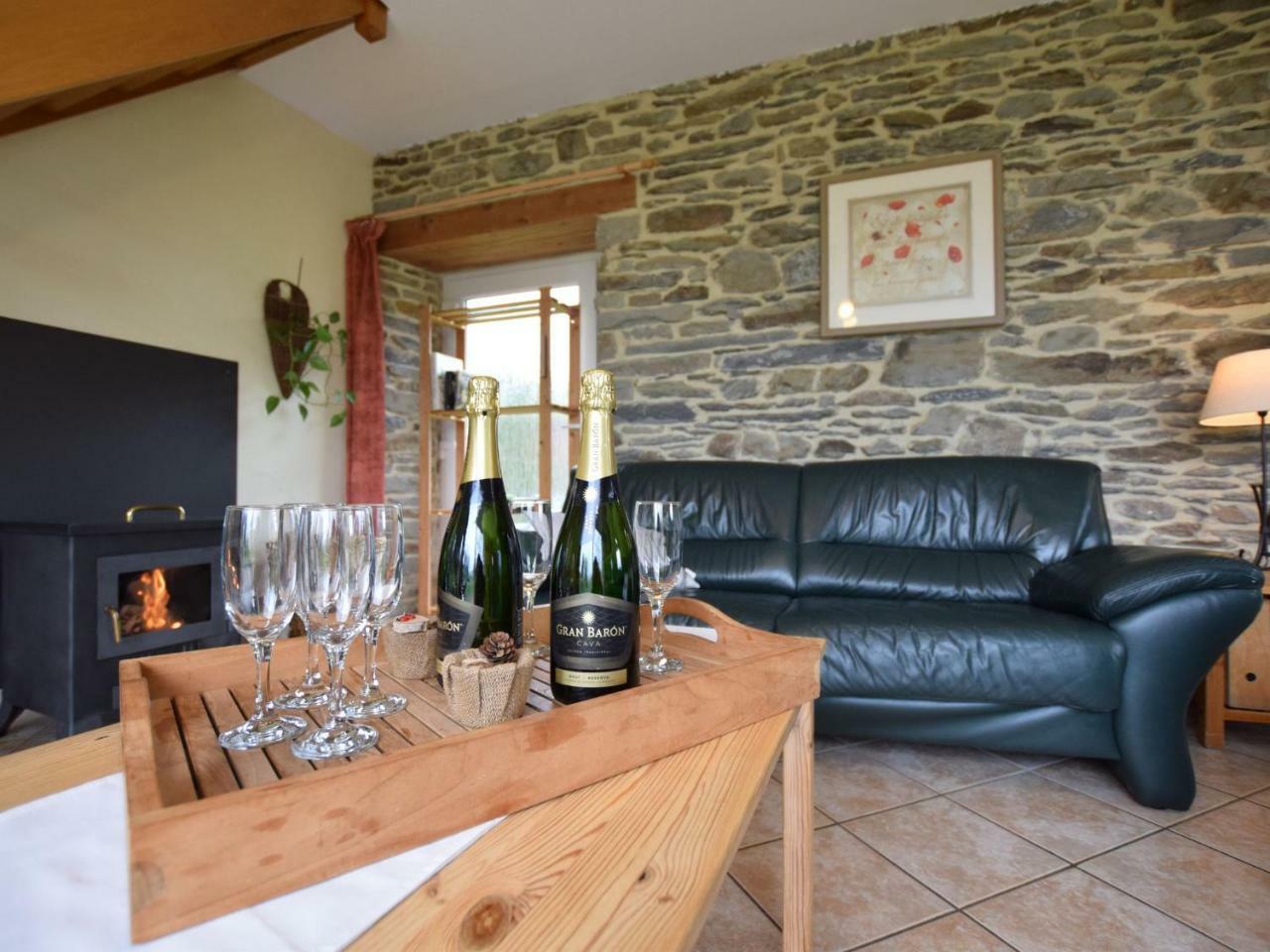 Comfortable Cottage In Neufmoulin With Meadow View Houffalize Extérieur photo