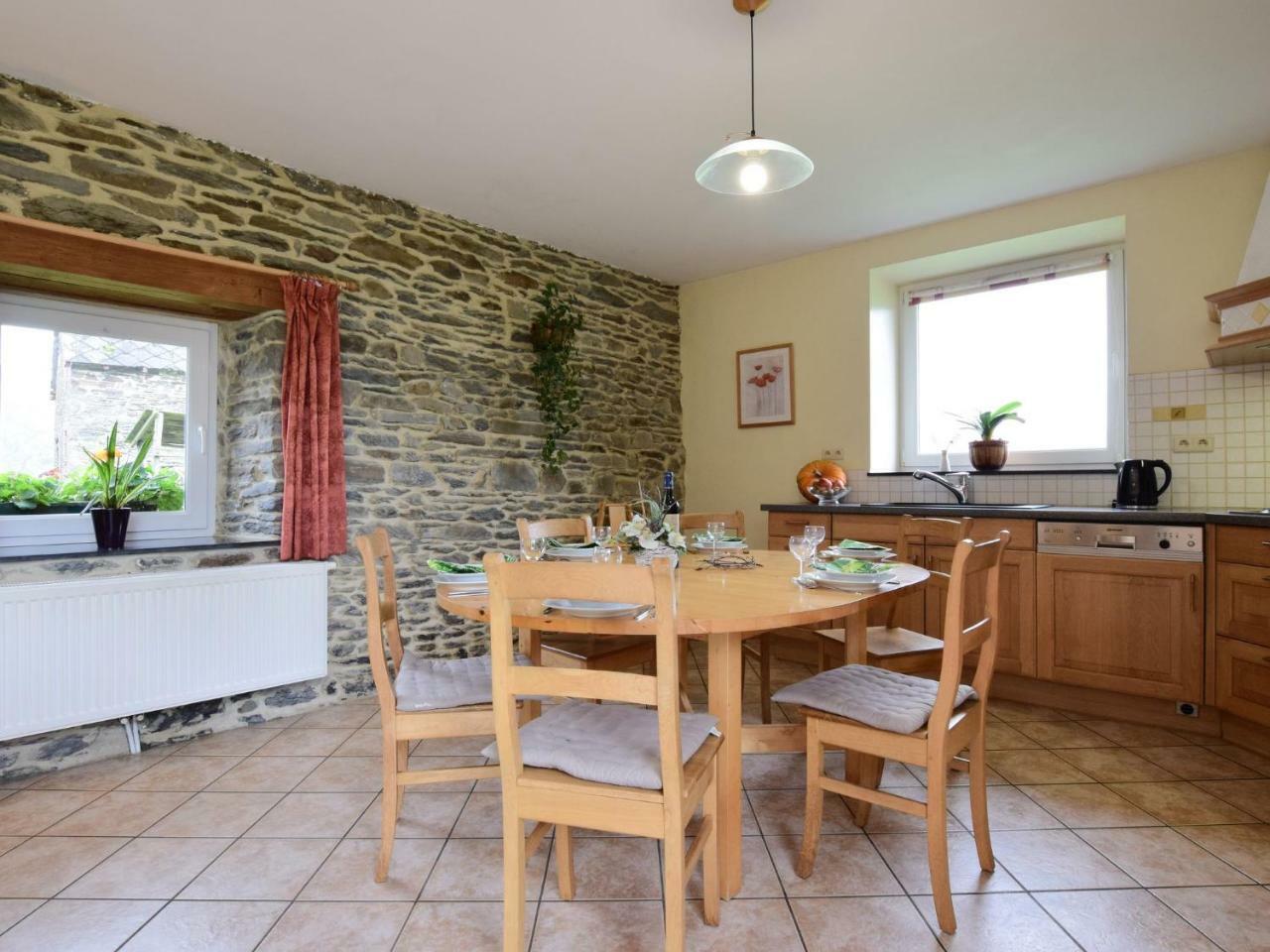 Comfortable Cottage In Neufmoulin With Meadow View Houffalize Extérieur photo