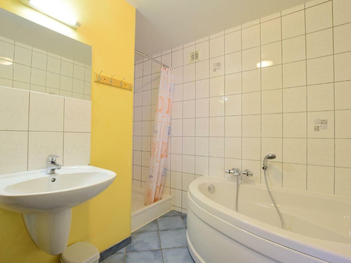 Comfortable Cottage In Neufmoulin With Meadow View Houffalize Extérieur photo